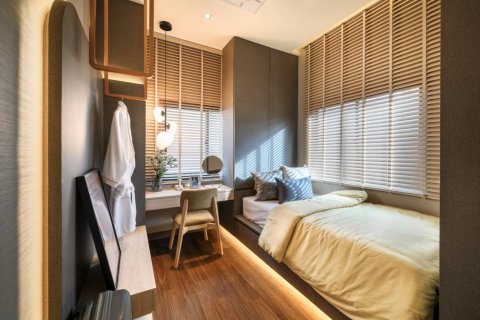 Casa de 3 dormitorios en Samut Prakan, Tailandia № 124608 - foto 8