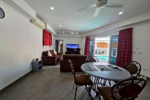 Casa de 2 dormitorios en Pattaya, Tailandia № 126794 - foto 5