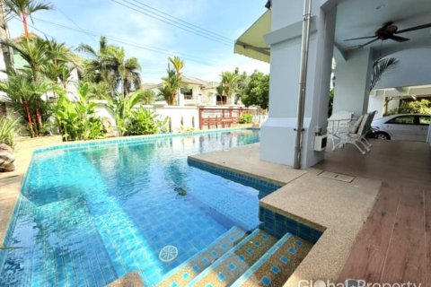 Haus in Pattaya, Thailand 4 Schlafzimmer № 119571 - Foto 4