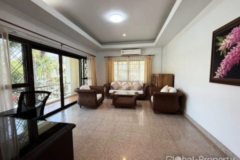 Haus in Pattaya, Thailand 4 Schlafzimmer № 119571 - Foto 14