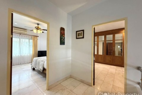 Haus in Pattaya, Thailand 4 Schlafzimmer № 119571 - Foto 21