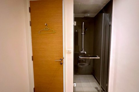 Condominio de 1 dormitorio en Bangkok, Tailandia № 82328 - foto 8