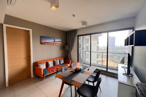 Condominio de 1 dormitorio en Bangkok, Tailandia № 82328 - foto 2