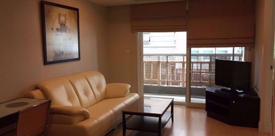 Condominio de 2 dormitorios en Sathon, Bangkok, Tailandia № 76234