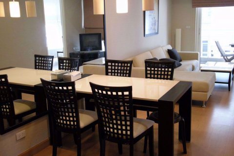 Condominio de 2 dormitorios en Sathon, Bangkok, Tailandia № 76234 - foto 2