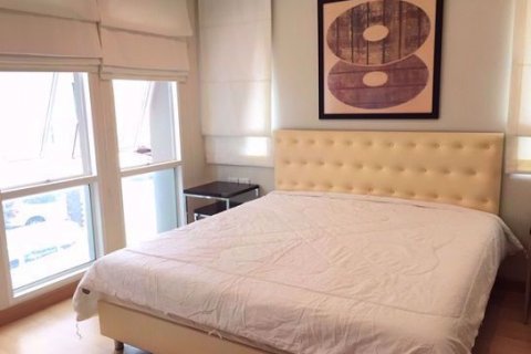 Condominio de 2 dormitorios en Sathon, Bangkok, Tailandia № 76234 - foto 3
