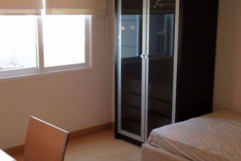 Condominio de 2 dormitorios en Sathon, Bangkok, Tailandia № 76234 - foto 4
