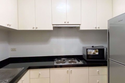 Condominio de 2 dormitorios en Watthana, Bangkok, Tailandia № 76239 - foto 4