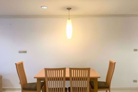 Condominio de 2 dormitorios en Watthana, Bangkok, Tailandia № 76239 - foto 3