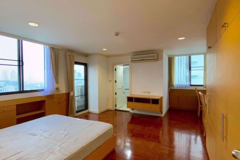 Condominio de 2 dormitorios en Watthana, Bangkok, Tailandia № 76239 - foto 7