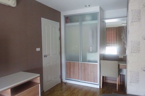Condominio de 2 dormitorios en Phra Khanong, Bangkok, Tailandia № 76233 - foto 7