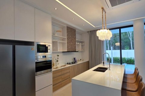 Villa on Layan Beach, Thailand 4 bedrooms № 74117 - photo 14