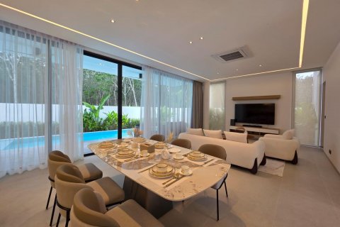 Villa on Layan Beach, Thailand 4 bedrooms № 74117 - photo 3