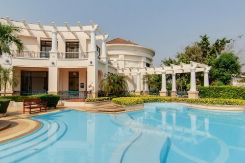 ЖК Ladawan Lakoon Rangsit в Ратхум Тхани, Таиланд № 79622