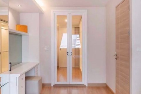 Condo à Ratchathewi, Bangkok, Thaïlande, 2 chambres  № 76756 - photo 8