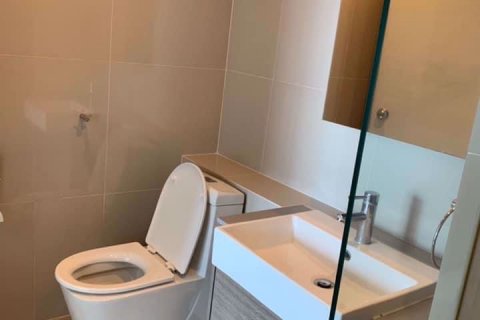 Condominio de 1 dormitorio en Din Daeng, Bangkok, Tailandia № 76758 - foto 8