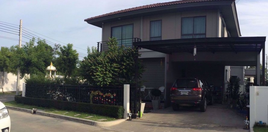 Casa de 4 dormitorios en Bang Na, Bangkok, Tailandia № 76755