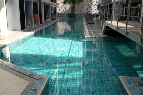 Apartamento de 5 dormitorios en Pattaya, Tailandia № 101323 - foto 12