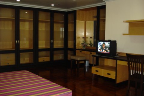 Condominio de 3 dormitorios en Bangkok, Tailandia № 143639 - foto 3