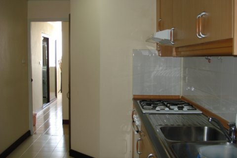 Condominio de 3 dormitorios en Bangkok, Tailandia № 143639 - foto 9
