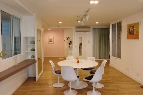Condominio de 3 dormitorios en Bangkok, Tailandia № 143619 - foto 2