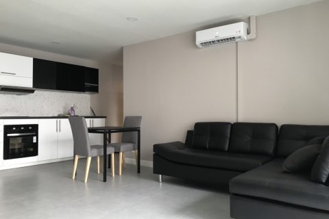 Condominio de 1 dormitorio en Bangkok, Tailandia № 143618 - foto 2