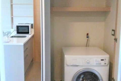 Condominio de 1 dormitorio en Bangkok, Tailandia № 143377 - foto 4