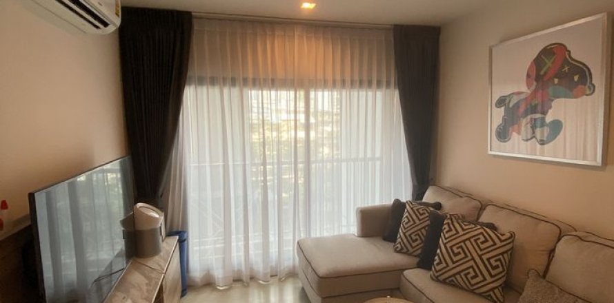 Condominio de 1 dormitorio en Phra Khanong, Bangkok, Tailandia № 143372