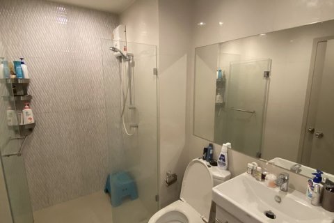 Condominio de 1 dormitorio en Phra Khanong, Bangkok, Tailandia № 143372 - foto 10