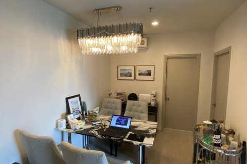 Condominio de 1 dormitorio en Phra Khanong, Bangkok, Tailandia № 143372 - foto 4