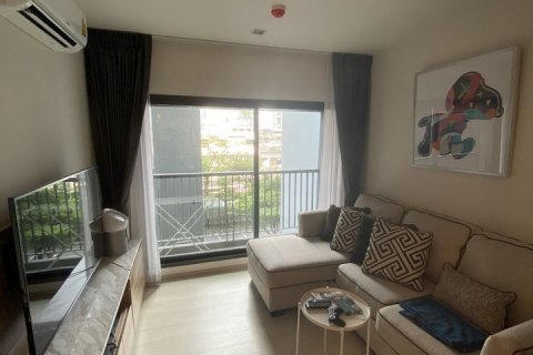 Condominio de 1 dormitorio en Phra Khanong, Bangkok, Tailandia № 143372 - foto 2