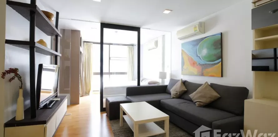 Condominio de 1 dormitorio en Khlong Toei, Bangkok, Tailandia № 123981