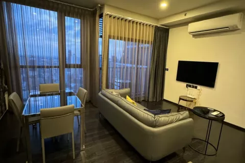Condominio de 2 dormitorios en Watthana, Bangkok, Tailandia № 123984 - foto 2