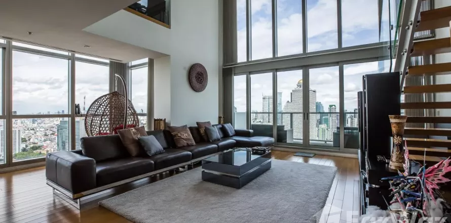 Condominio de 4 dormitorios en Khlong San, Bangkok, Tailandia № 123980