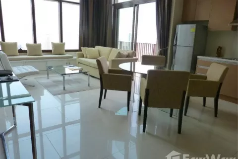 Condominio de 2 dormitorios en Khlong Toei, Bangkok, Tailandia № 123985 - foto 7