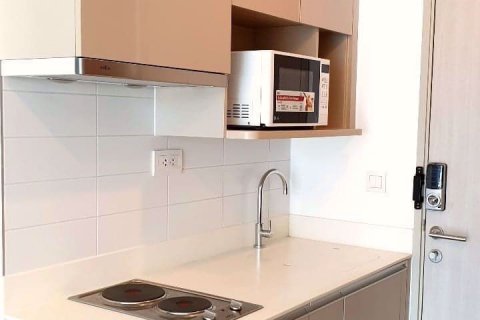 Estudio en el condominio en Bang Rak, Bangkok, Tailandia № 76085 - foto 2