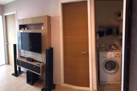 Condo à Khlong Toei, Bangkok, Thaïlande, 1 chambre  № 76080 - photo 3