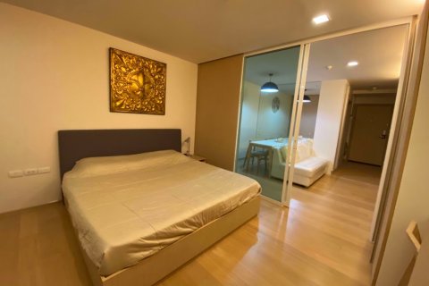 Condominio de 1 dormitorio en Watthana, Bangkok, Tailandia № 76083 - foto 8