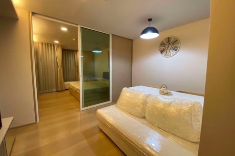 Condominio de 1 dormitorio en Watthana, Bangkok, Tailandia № 76083 - foto 2