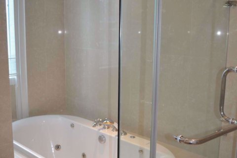 Condominio de 2 dormitorios en Pathum Wan, Bangkok, Tailandia № 76082 - foto 14