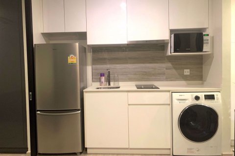 Condo in Pathum Wan, Bangkok, Thailand, 1 bedroom  № 81000 - photo 4