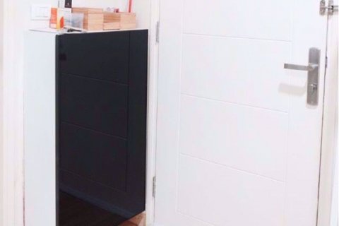Condominio de 1 dormitorio en Chatuchak, Bangkok, Tailandia № 76827 - foto 3
