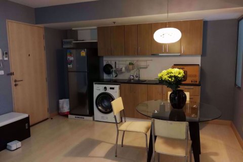 Eigentumswohnung in Huai Khwang, Bangkok, Thailand, 1 Schlafzimmer № 76823 - Foto 3