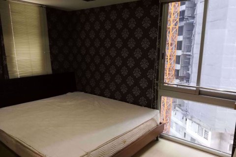 Eigentumswohnung in Huai Khwang, Bangkok, Thailand, 1 Schlafzimmer № 76823 - Foto 6