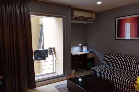 Eigentumswohnung in Huai Khwang, Bangkok, Thailand, 1 Schlafzimmer № 76823 - Foto 2