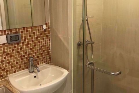 Condominio de 1 dormitorio en Watthana, Bangkok, Tailandia № 76822 - foto 10