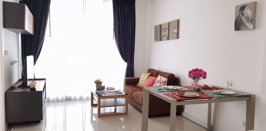 Condominio de 1 dormitorio en Huai Khwang, Bangkok, Tailandia № 76825