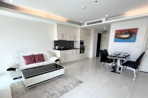 Condominio de 2 dormitorios en Bang Lamung, Tailandia № 81299 - foto 2