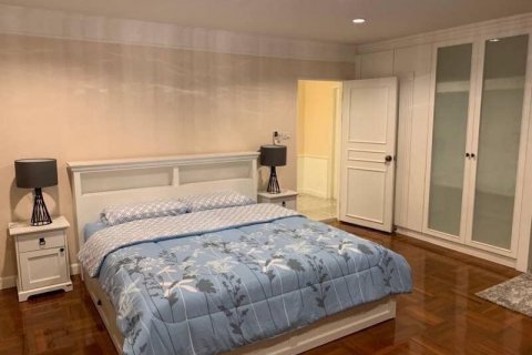 Condominio de 4 dormitorios en Bangkok, Tailandia № 79124 - foto 4