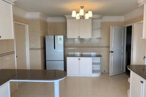 Condominio de 4 dormitorios en Bangkok, Tailandia № 79124 - foto 5